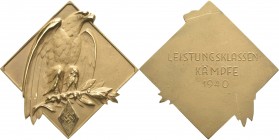 Drittes Reich
 Vergoldete Zinkplakette 1940. Leistungsklassenkämpfe - Goldstufe. Adler auf Lorbeerzweig, darunter Hakenkreuz / 3 Zeilen Schrift. 75 x...