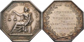 Frankreich
Louis Philippe 1830-1848 Achteckige Silbermedaille o.J. (nach 1845) (unsigniert) Chambre des Notaires de l'arrment de Blois, Loir et Cher....