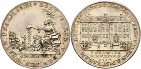 Niederlande-Amsterdam
 Silbermedaille 1757 (Moelingen) 100 Jahre reformiertes Waisenhauses in Amsterdam. Waisenhaus / Sitzende Mildtätigkeit streut G...