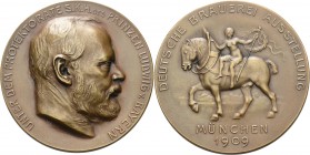 Bayern
Ludwig III. 1913-1918 Bronzemedaille 1909 (Hildebrand) Deutsche Brauereiaustellung. Brustbild Prinz Ludwigs III. / Bavaria reitet Brauereipfer...