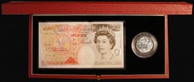 Fifty pounds Kentfield B377 issued 1994 low 1st run serial A01 002558, Houblon on reverse, UNC in the Royal Mint's 1994 Commemorative Set which includ...