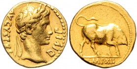 Augustus 27 v. - 14 n. Chr.
Römische Münzen, Römisches Kaiserreich. Aureus, 11-10 v. Chr.. Av.: AVGVSTVS - DIVI F, Kopf mit Lorbeerkranz n.r. Rv.: IMP...