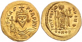 Phocas 602 - 610
Byzantinische Münzen, Byzanz. Solidus, 607-609 n. Chr.. Av.: Büste mit Kreuzdiadem, Paludamentum, Brustpanzer und Kreuzglobus v.v. Rv...