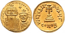 Constans II. 641 - 668
Byzantinische Münzen, Byzanz. Solidus, 654-659 n. Chr.. Av.: Büste des Constans II. mit Kreuzdiadem und Chlamys sowie Büste des...