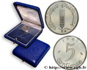PIEFORTS
Type : Piéfort Argent de 5 centimes Épi 
Date : 1961 
Mint name / Town : Paris 
Quantity minted : 50 
Metal : silver 
Millesimal fineness : 9...