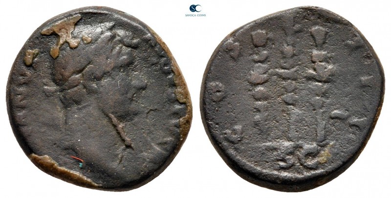 Hadrian AD 117-138. Rome
Semis Æ

17 mm., 3,91 g.



nearly very fine