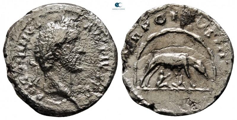 Antoninus Pius AD 138-161. Rome
Denarius AR

16 mm., 2,51 g.



nearly ve...
