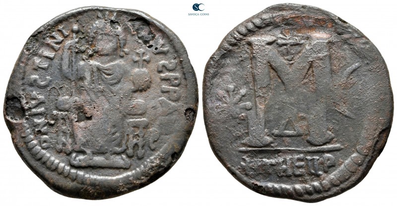 Justinian I AD 527-565. Theoupolis (Antioch)
Follis or 40 Nummi Æ

34 mm., 15...