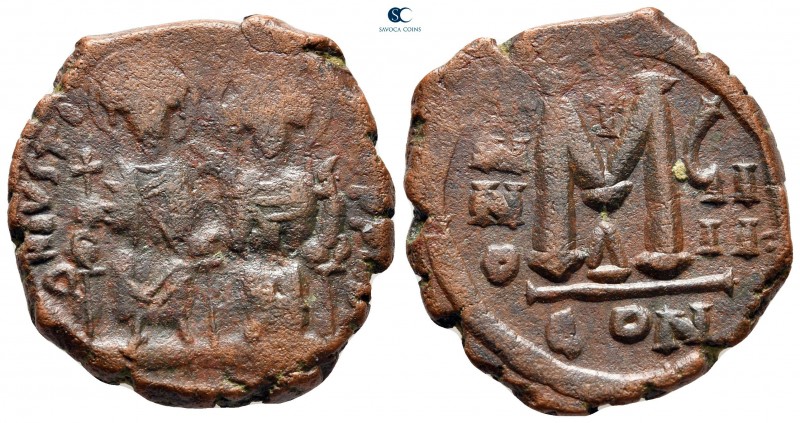 Justin II and Sophia AD 565-578. Constantinople
Follis or 40 Nummi Æ

30 mm.,...