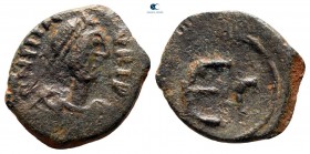 Maurice Tiberius AD 582-602. Uncertain mint. Pentanummium Æ