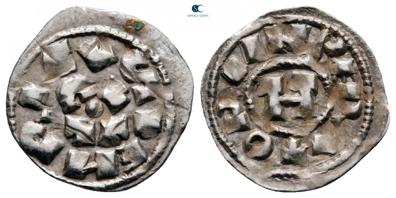 Henry II AD 1004-1024. Lucca
Denier BI

17 mm., 0,80 g.



very fine