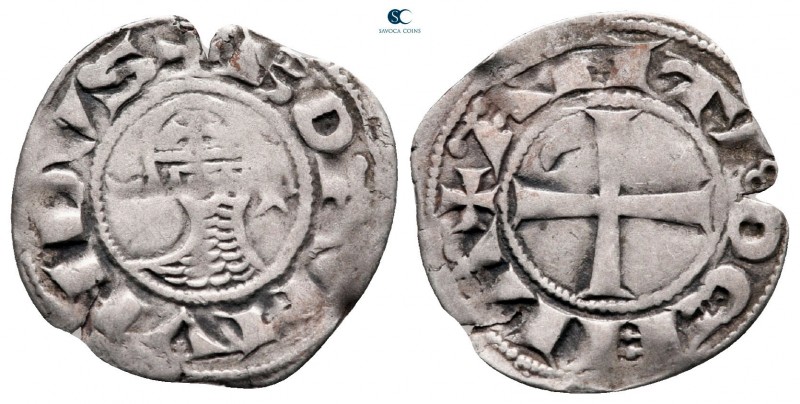Bohemond III AD 1163-1201. Antioch
Denier AR

19 mm., 0,86 g.



very fin...