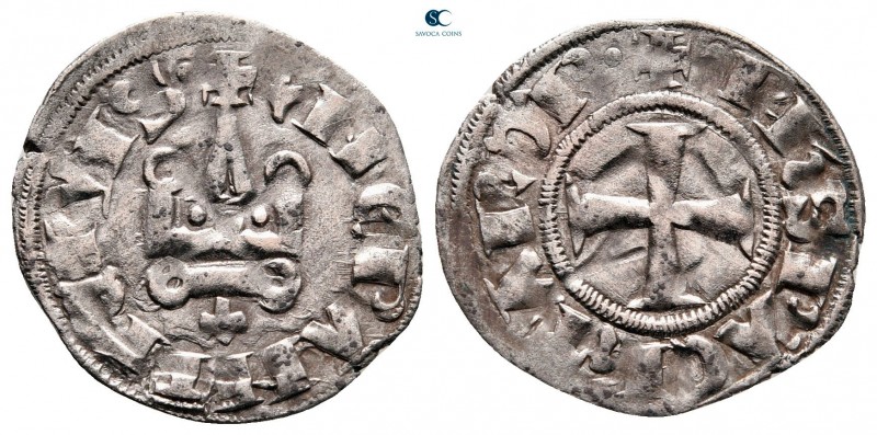 Philippe de Taranto AD 1307-1313. 
Denier Tournois BI

20 mm., 0,72 g.


...