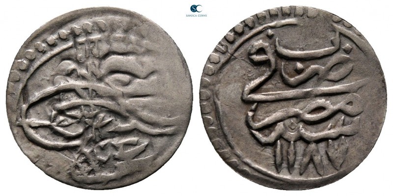 Turkey. Misr. Mustafa III AD 1757-1774.
1 Para AR

14 mm., 0,31 g.



ver...