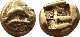 MYSIA. Kyzikos. EL Hekte (Circa 550-400 BC).
Obv: Dolphin left; below, tunny left.
Rev: Quadripartite incuse square.
Nomisma VII 53; SNG France -; BMC...