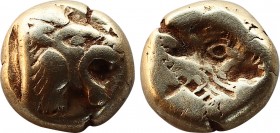 Lesbos, Mytilene EL Hekte. Circa 500-480 BC. Lion’s head right / Incuse cockerel’s head left, collar of five pearls. Bodenstedt 7 (a/α). 2.53g, 9,5mm,...