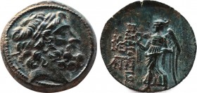 Greek Coins /
Cilicia. Elaiussa-Sebaste. AE 22. Siglo I a.C. (Sng Levante-826). Anv.: Cabeza de Zeus con diadema a derecha. Rev.: EΛAIOYΣIΩN. Nike av...