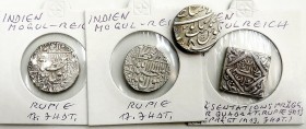 INDIEN. 
Moghul Kaiserreich. 
Lot. 7 frühe Rupien, 17. / 18. Jahrhundert, dazu Präsentationsprägung der quadratischen Rupie Akbar 1556-1605, geprägt...