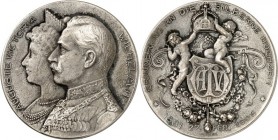 ALTDEUTSCHE LÄNDER und ADEL, 1806-1918. 
PREUSSEN Kgr.. 
Wilhelm II. 1888-1918. Medaille 1906 (v. M & W) a. s. Silberhochzeit m. Auguste Victoria, a...
