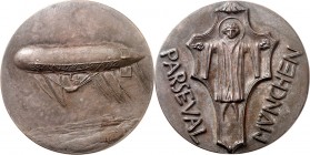 GESCHICHTE u. VERKEHRSWESEN. 
LUFTFAHRT. 
LUFTSCHIFFE. Medaille o.J.(1910) (sign. B-H.) a.d.Fahrt Graf Zeppelins mit VI. Parseval- Luftschiff. Lufts...