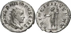 RÖMISCHES KAISERREICH. 
Philippus II., Caesar 244-247. Antoninian (245/247) 4,24g. Palliumbüste m. Strkr. n.r. M IVL PHILIPPVS CAES / PRINCIPI I-VVEN...