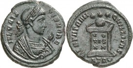 RÖMISCHES KAISERREICH. 
Crispus Caesar 317-326. AE-Follis 19mm (323) 3,21g, Trier, 2. Off. Konsularbüste m. Lkr. n.r. IVL CRIS-PVS NOB C / BEATA TRAN...