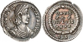 RÖMISCHES KAISERREICH. 
CONSTANTIUS II. Augustus 337-361. Leichte Siliqua (355/361) 2,30g, Siscia (Sisak). Büste mit Panzer, Paludamentum und Perlend...