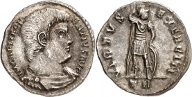 RÖMISCHES KAISERREICH. 
MAGNENTIUS 350-353. Siliqua (350/353) 3,06g, Trier. Barhäuptige drapierte Büste n.r. IM CAE MAGN ENTIVS AVG / VIRTVS EXERCITI...