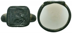 Ancient Roman Ring with a bust of a King probably Arcadius on Bezel, 4th - 5th Century.

Condition: Very Fine

Weight: 6,1 gram
Diameter: 23,7 mm