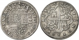 1587. Felipe II. Segovia. 8 reales. (AC. 686) (AC. pdf 690). Cruz interior pequeña. Acueducto de siete arcos y dos pisos. Leves rayitas. Muy rara. 26,...