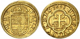 1608. Felipe III. Segovia. C. 1 escudo. (AC. 1016). Golpecito en canto. Atractiva. Rara. 3,18 g. EBC-/EBC.