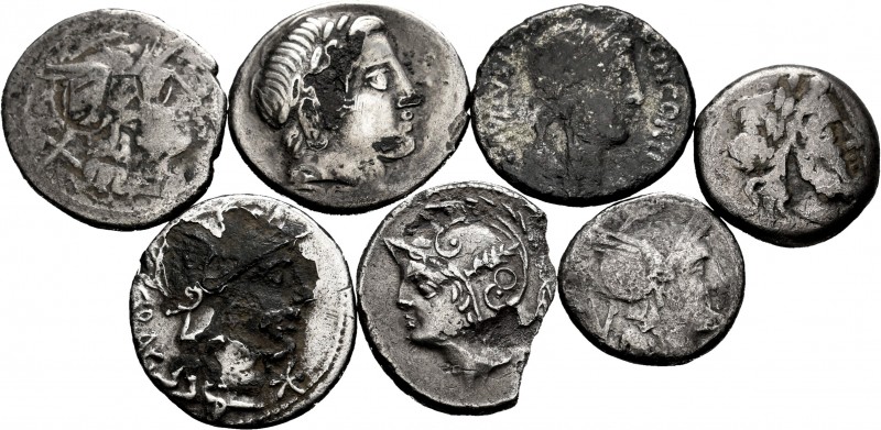 Ancient Coins. Lot of 7 coins of the Roman Republic. Denarius (5), two lined and...