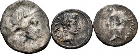 Ancient Coins. Lot of 3 Roman coins, denarius of Julius Caesar, 2 quinaries of Augustus minted in Emerita, one of them fourée with a detached reverse....
