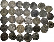 Medieval Coins. Lot of 32 coins from the Kingdom of Castile and Leon. Different Kings, values and mints. Ve. TO EXAMINE. Choice F/VF. Est...200,00. 
...