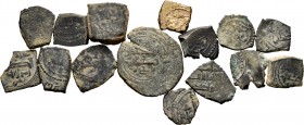 Islamic Coins. Lot of 16 Hispano-Arabic coins. Taifa of Toledo and Valencia, fractions of dirham and Dinar. Ae/Ve/Au. TO EXAMINE. Almost F/Almost VF. ...