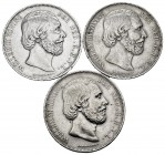 World Coins. Lot of 3 silver coins from the Netherlands, 2 1/2 gulden, 1871, 1872, 1873. TO EXAMINE. Choice VF. Est...75,00. 


SPANISH DESCRIPTION...