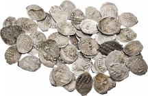 World Coins. Lot of 52 Russian silver coins, Kopeck type. XVI Century. TO EXAMINE. Almost VF/Choice VF. Est...200,00. 


SPANISH DESCRIPTION: World...