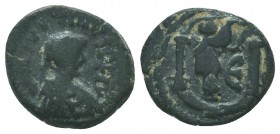 5 Nummi Æ

Justinian I (527-565)
14 mm, 2,40 g