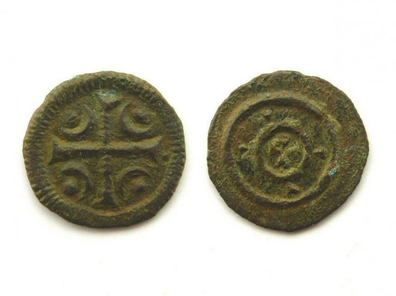 Denier AR
Hungary, 12th century
11 mm, 0,35 g
Huszar 100