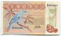 Suriname 2- 1/2 Gulden 1985 
P# 119a; № M/4 064303; UNC