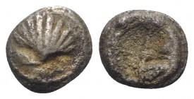 Southern Apulia, Tarentum, c. 480-470 BC. AR Litra (7mm, 0.69g). Cockle shell. R/ Wheel of four spokes. Vlasto 1108-11; HNItaly 835. Scarce, Good Fine