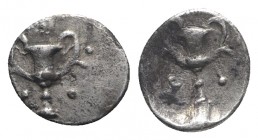 Southern Apulia, Tarentum, c. 280-228 BC. AR Obol (9.5mm, 0.58g, 1h). Kantharos; pellets around. R/ Kantharos; pellets around,├ to l. Vlasto 1620ff.; ...