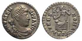 Valens (364-378). AR Siliqua (17mm, 2.21g, 12h). Treveri, 367-375. Pearl-diademed, draped and cuirassed bust r. R/ Roma seated l., holding Victory on ...