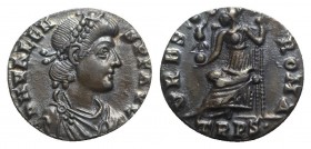 Valens (364-378). AR Siliqua (16.5mm, 1.67g, 12h). Treveri, 367-375. Pearl-diademed, draped and cuirassed bust r. R/ Roma seated l., holding Victory o...