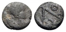 Ostrogoths, Theoderic (493-526). Æ Minimus – 2 Nummi (8mm, 0.77g, 12h). In the name of Anastasius. Pearl-diademed, draped and cuirassed bust r. R/ The...