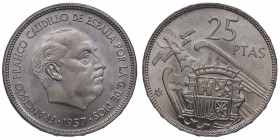 1957*66. Franco (1939-1975). Madrid. 25 pesetas. Ni. Bella. Escasa. SC. Est.30.
