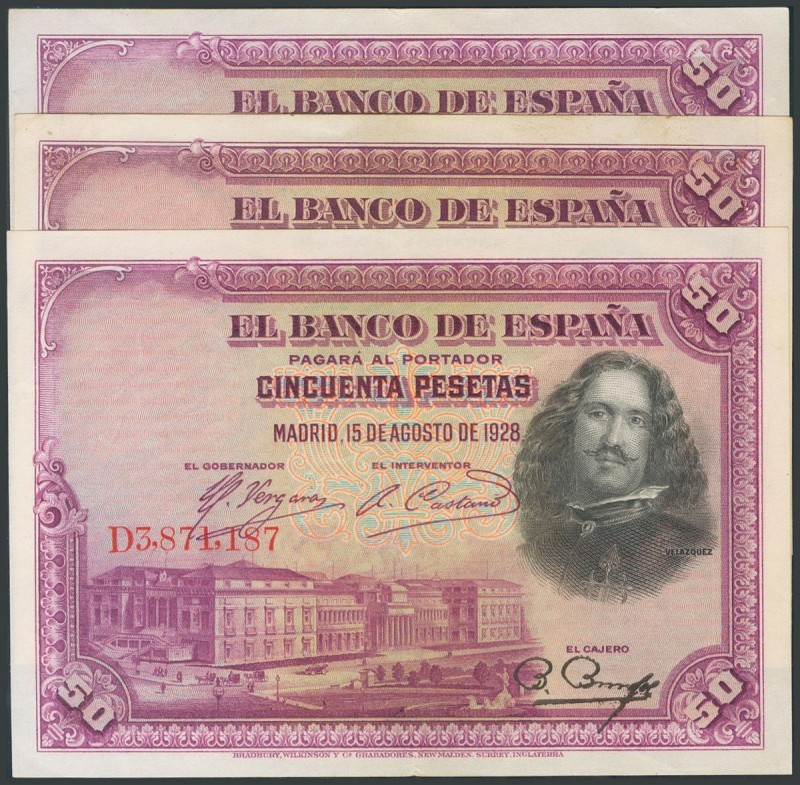 Conjunto de 3 billetes de 50 Pesetas emitidos el 15 de Agosto de 1928 con las se...