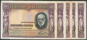 Conjunto de 5 billetes de 50 Pesetas emitidos el 22 de Julio de 1935, todos ellos correlativos. (Edifil 2017: 366). Presenta parte del apresto origina...