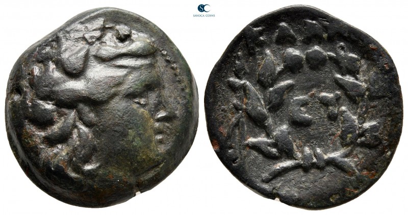 Moesia. Kallatis circa 300-100 BC. 
Bronze Æ

22 mm, 8,61 g

Wreathed head ...