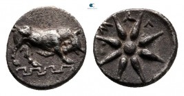 Ionia. Magnesia ad Maeander   circa 400-350 BC. Hemiobol AR